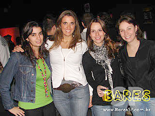 Projeto Movimento Music Live com Monobloco na Vila dos Ipês Espaço e Gastronomia Projeto Movimento Music Live com Monobloco na Vila dos Ipês Espaço e Gastronomia