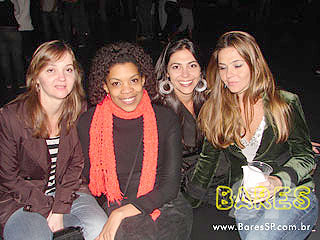 Projeto Movimento Music Live com Monobloco na Vila dos Ipês Espaço e Gastronomia Projeto Movimento Music Live com Monobloco na Vila dos Ipês Espaço e Gastronomia