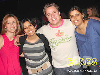 Projeto Movimento Music Live com Monobloco na Vila dos Ipês Espaço e Gastronomia Projeto Movimento Music Live com Monobloco na Vila dos Ipês Espaço e Gastronomia