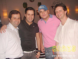 Happy Hour no Pueblo Bar Happy Hour no Pueblo Bar