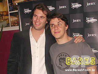 Happy Hour no Pueblo Bar Happy Hour no Pueblo Bar