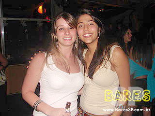 Noite divertida no Puri Bar Noite divertida no Puri Bar