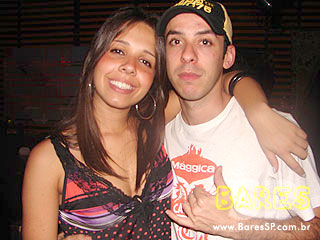 Noite divertida no Puri Bar Noite divertida no Puri Bar