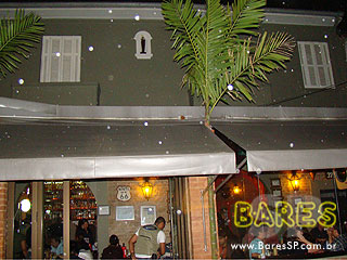 Espetinhos doces e salgados na Esquina do Espeto Espetinhos doces e salgados na Esquina do Espeto