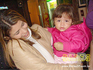 Espetos doces e salgados são a especialidade no Maria Namoradeira Espetos doces e salgados são a especialidade no Maria Namoradeira