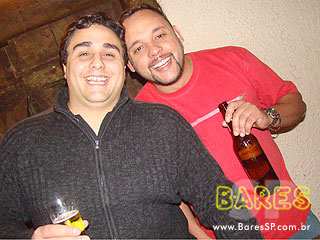 Espetos doces e salgados são a especialidade no Maria Namoradeira Espetos doces e salgados são a especialidade no Maria Namoradeira