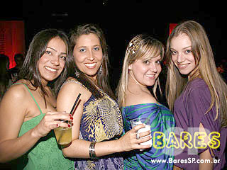 Häagen-Dazs Mix Music na Vila dos Ipês Häagen-Dazs Mix Music na Vila dos Ipês