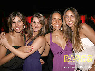 Häagen-Dazs Mix Music na Vila dos Ipês Häagen-Dazs Mix Music na Vila dos Ipês