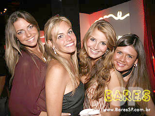 Häagen-Dazs Mix Music na Vila dos Ipês Häagen-Dazs Mix Music na Vila dos Ipês