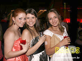 Häagen-Dazs Mix Music na Vila dos Ipês Häagen-Dazs Mix Music na Vila dos Ipês