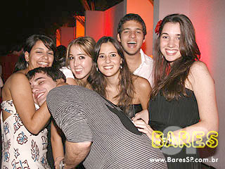 Häagen-Dazs Mix Music na Vila dos Ipês Häagen-Dazs Mix Music na Vila dos Ipês