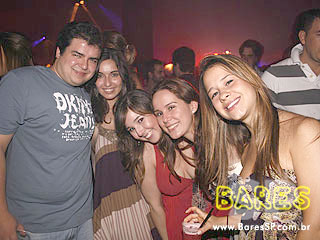 Häagen-Dazs Mix Music na Vila dos Ipês Häagen-Dazs Mix Music na Vila dos Ipês