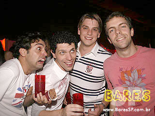 Häagen-Dazs Mix Music na Vila dos Ipês Häagen-Dazs Mix Music na Vila dos Ipês