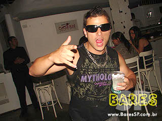 Pacha SP comemora 2 anos com super Dj's Pacha SP comemora 2 anos com super Dj's