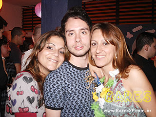 'Festa do Hawaii', banda T-Rox Disco e DJ's no Puri Bar 'Festa do Hawaii', banda T-Rox Disco e DJ's no Puri Bar