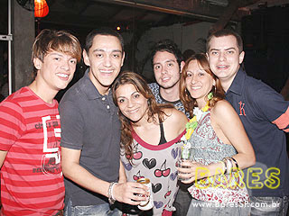 'Festa do Hawaii', banda T-Rox Disco e DJ's no Puri Bar 'Festa do Hawaii', banda T-Rox Disco e DJ's no Puri Bar