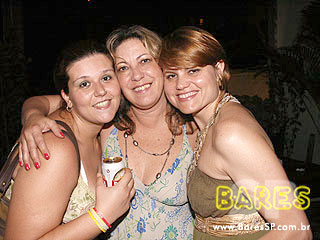 'Festa do Hawaii', banda T-Rox Disco e DJ's no Puri Bar 'Festa do Hawaii', banda T-Rox Disco e DJ's no Puri Bar