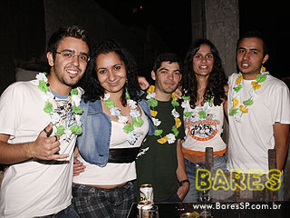 'Festa do Hawaii', banda T-Rox Disco e DJ's no Puri Bar 'Festa do Hawaii', banda T-Rox Disco e DJ's no Puri Bar