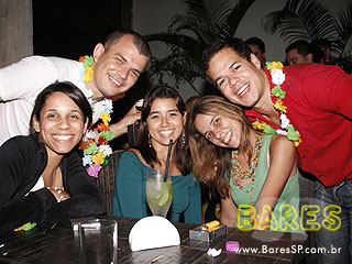 'Festa do Hawaii', banda T-Rox Disco e DJ's no Puri Bar 'Festa do Hawaii', banda T-Rox Disco e DJ's no Puri Bar