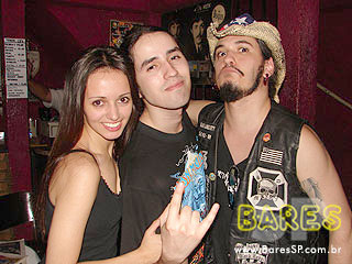 Festa do lançameno do livro Vale-Tudo e do Ginho, ET de Varginha no Blackmore Festa do lançameno do livro Vale-Tudo e do Ginho, ET de Varginha no Blackmore