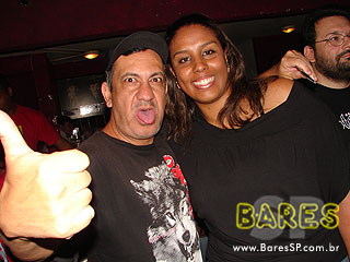 Festa do lançameno do livro Vale-Tudo e do Ginho, ET de Varginha no Blackmore Festa do lançameno do livro Vale-Tudo e do Ginho, ET de Varginha no Blackmore