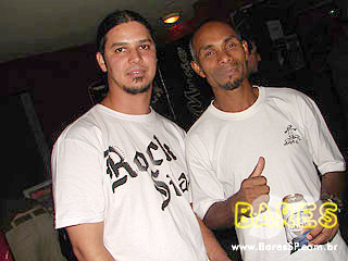 Festa do lançameno do livro Vale-Tudo e do Ginho, ET de Varginha no Blackmore Festa do lançameno do livro Vale-Tudo e do Ginho, ET de Varginha no Blackmore