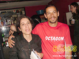 Festa do lançameno do livro Vale-Tudo e do Ginho, ET de Varginha no Blackmore Festa do lançameno do livro Vale-Tudo e do Ginho, ET de Varginha no Blackmore