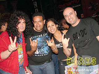 Festa do lançameno do livro Vale-Tudo e do Ginho, ET de Varginha no Blackmore Festa do lançameno do livro Vale-Tudo e do Ginho, ET de Varginha no Blackmore