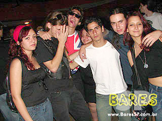 Festa do lançameno do livro Vale-Tudo e do Ginho, ET de Varginha no Blackmore Festa do lançameno do livro Vale-Tudo e do Ginho, ET de Varginha no Blackmore