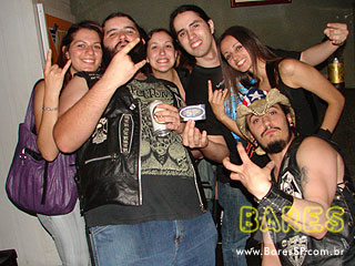 Festa do lançameno do livro Vale-Tudo e do Ginho, ET de Varginha no Blackmore Festa do lançameno do livro Vale-Tudo e do Ginho, ET de Varginha no Blackmore