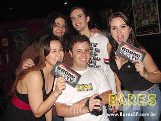 Festa do lançameno do livro Vale-Tudo e do Ginho, ET de Varginha no Blackmore Festa do lançameno do livro Vale-Tudo e do Ginho, ET de Varginha no Blackmore