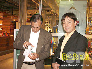 Lançamento do livro de Dr. Osmar de Oliveira no O Torcedor Bar & Café Lançamento do livro de Dr. Osmar de Oliveira no O Torcedor Bar & Café