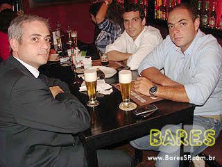 Piloto de Stock Car Renato Rattes aproveita o 'Bar em Bar' da Cervejaria Devassa Piloto de Stock Car Renato Rattes aproveita o 'Bar em Bar' da Cervejaria Devassa