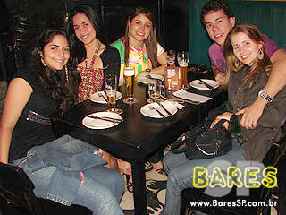 Piloto de Stock Car Renato Rattes aproveita o 'Bar em Bar' da Cervejaria Devassa Piloto de Stock Car Renato Rattes aproveita o 'Bar em Bar' da Cervejaria Devassa