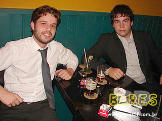 Piloto de Stock Car Renato Rattes aproveita o 'Bar em Bar' da Cervejaria Devassa Piloto de Stock Car Renato Rattes aproveita o 'Bar em Bar' da Cervejaria Devassa