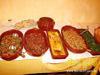 Confraternização da Abrasel no Consulado Mineiro Confraternização da Abrasel no Consulado Mineiro