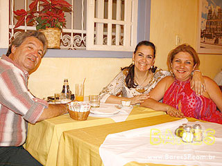 Confraternização da Abrasel no Consulado Mineiro Confraternização da Abrasel no Consulado Mineiro