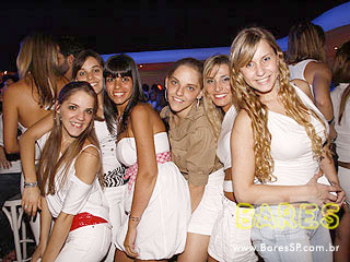 Warm-up do MOB Festival 2009 com Dj Hernan Cattaneo na Pacha Warm-up do MOB Festival 2009 com Dj Hernan Cattaneo na Pacha