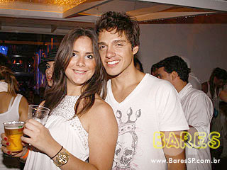 Warm-up do MOB Festival 2009 com Dj Hernan Cattaneo na Pacha Warm-up do MOB Festival 2009 com Dj Hernan Cattaneo na Pacha