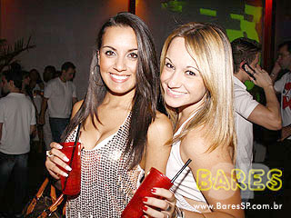 Warm-up do MOB Festival 2009 com Dj Hernan Cattaneo na Pacha Warm-up do MOB Festival 2009 com Dj Hernan Cattaneo na Pacha