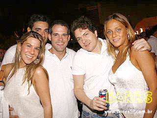 Warm-up do MOB Festival 2009 com Dj Hernan Cattaneo na Pacha Warm-up do MOB Festival 2009 com Dj Hernan Cattaneo na Pacha