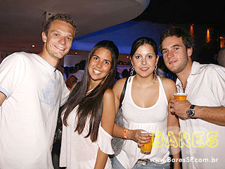 Warm-up do MOB Festival 2009 com Dj Hernan Cattaneo na Pacha Warm-up do MOB Festival 2009 com Dj Hernan Cattaneo na Pacha