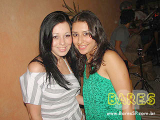 Banda Swing a Três se apresenta no Luau da Vila - Ação Blowtex Banda Swing a Três se apresenta no Luau da Vila - Ação Blowtex