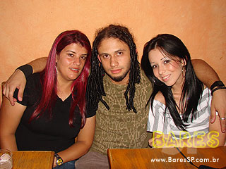 Banda Swing a Três se apresenta no Luau da Vila - Ação Blowtex Banda Swing a Três se apresenta no Luau da Vila - Ação Blowtex