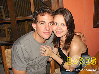 Banda Swing a Três se apresenta no Luau da Vila - Ação Blowtex Banda Swing a Três se apresenta no Luau da Vila - Ação Blowtex