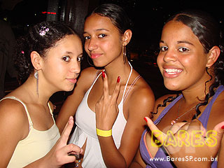 Noite animada no Capitão Gancho - AÇÃO BLOWTEX' Noite animada no Capitão Gancho - AÇÃO BLOWTEX'