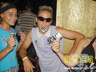 Noite animada no Capitão Gancho - AÇÃO BLOWTEX' Noite animada no Capitão Gancho - AÇÃO BLOWTEX'