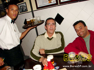 Lançamento do livro biográfico de Ronaldinho no Boleiros Bar Lançamento do livro biográfico de Ronaldinho no Boleiros Bar