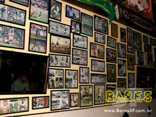 Lançamento do livro biográfico de Ronaldinho no Boleiros Bar Lançamento do livro biográfico de Ronaldinho no Boleiros Bar