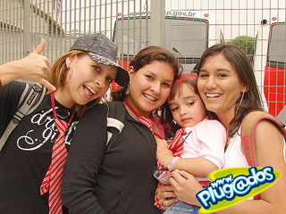 Ação Promocional Plugados Adria – Show RBD – Portão 2 Ação Promocional Plugados Adria – Show RBD – Portão 2